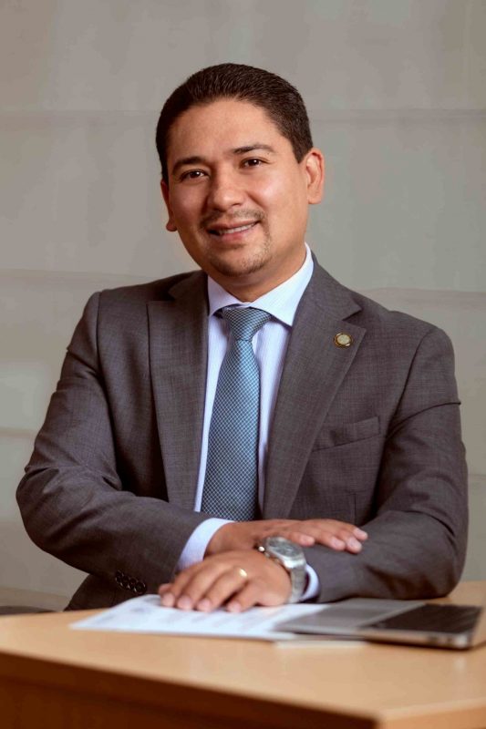 Mg.Cristian_Barragán_w